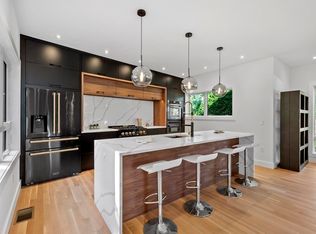 445 Massachusetts Ave #B, Lexington, MA 02420