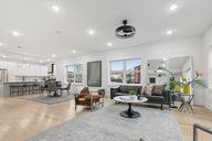 Beacon Ave Unit 2-S0611-011.jpg