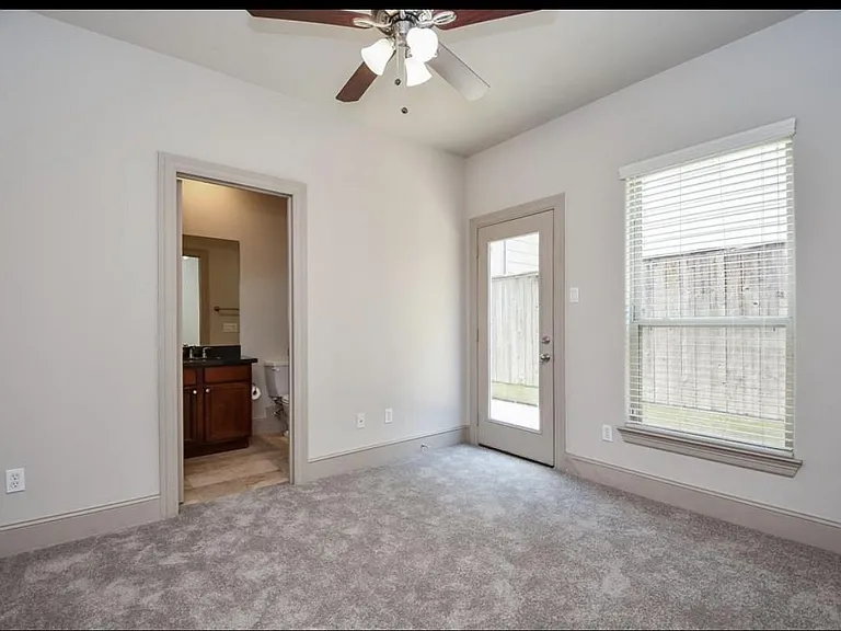 2908 Leeland St — Photo 4