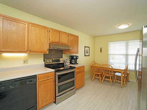 5th image of 5053 Dellers Glen Dr