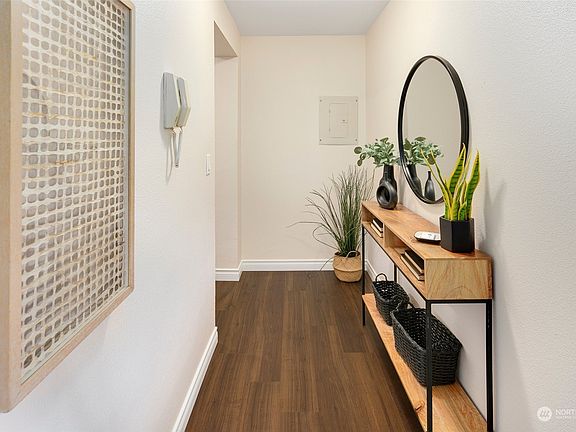 2nd image of 2200 Thorndyke Avenue W #104