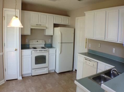 4th image of 5222 Oxford Crest Dr