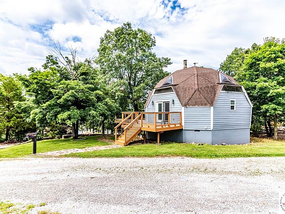 5th image of 10116 Billabong Dr
