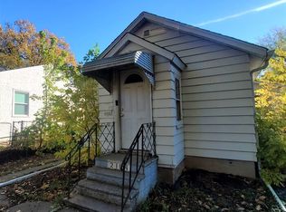 2104 Reaney Ave E, Saint Paul, MN 55119