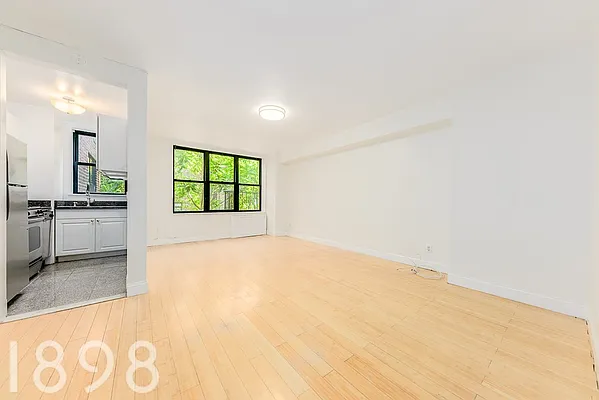 Rented by A&E Real Estate Management | media 6