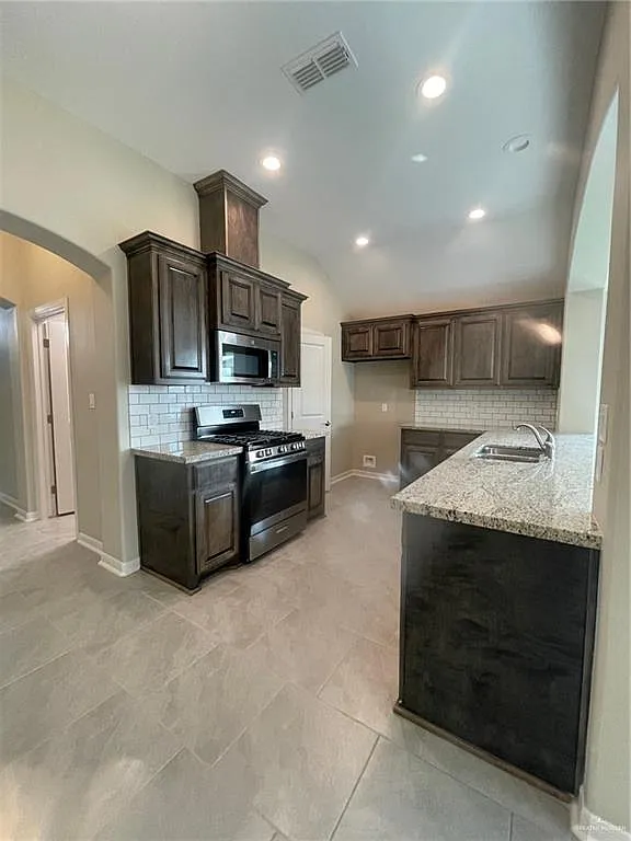 Building Photo - 14333 Chalk Ridge Dr