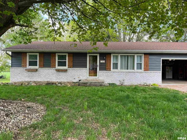 16 Bay Shore Dr, Lacon, IL 61540