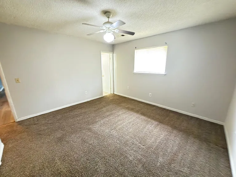8342 Glenwoods Ter — Photo 8
