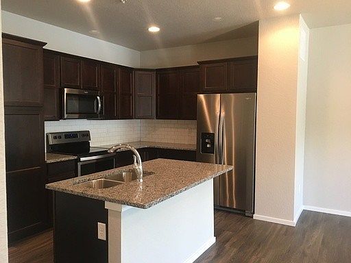 2nd image of 3526 Big Ben Dr #B