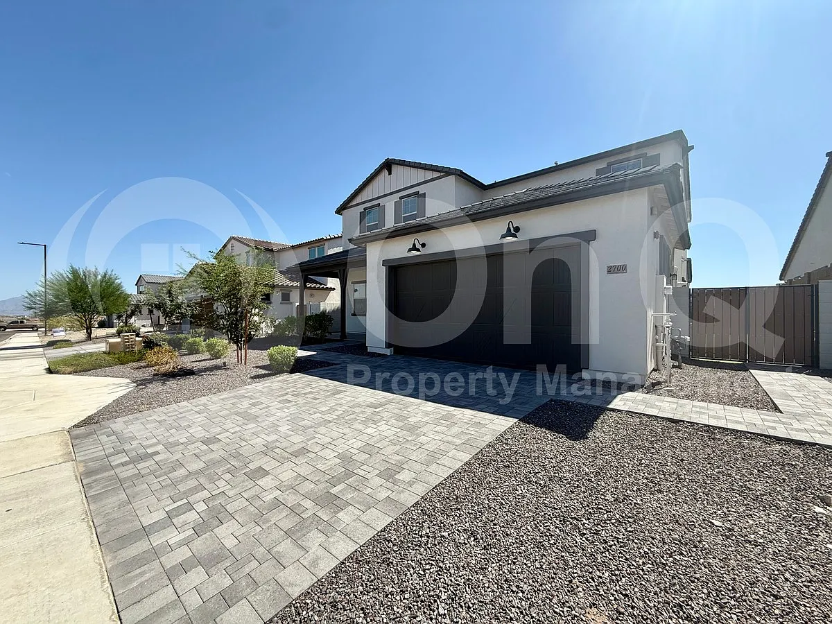 4 bed, 3.5 bath, 3232 sqft, $3,200 — Photo 2