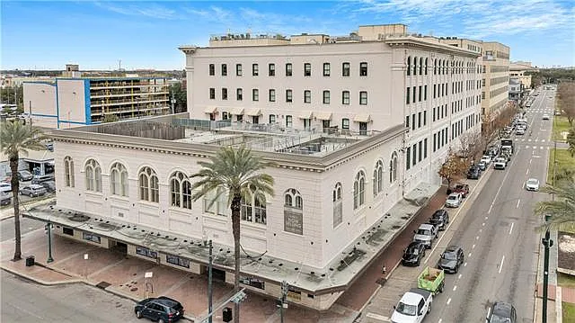1201 Canal St #361