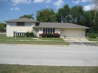 7755 S Octavia Ave, Bridgeview, IL 60455