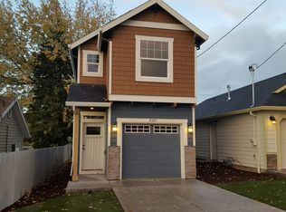 8307 NE Brazee St, Portland, OR 97220