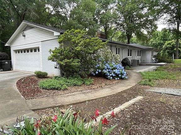 4th image of 103 Boyd Dr