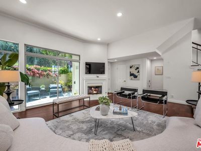 14101 Dickens St APT 4, Sherman Oaks, CA, 91423
