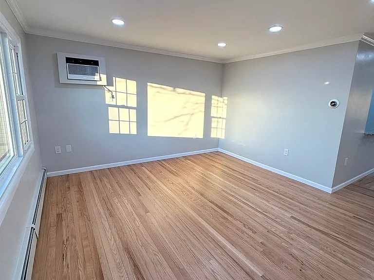 6500 Columbia Ave #2 — Photo 4