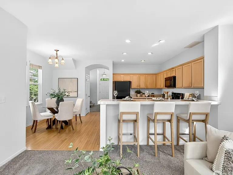 24011 SE 21st St — Photo 11