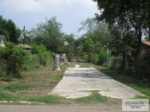 1st image of 565 Corral St