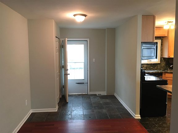 4th image of 2903 W Berwyn Ave