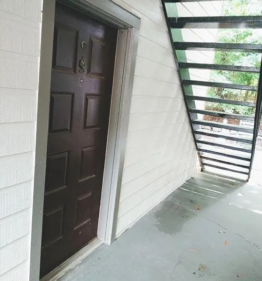 9400 Roberts Dr #2C — Photo 3