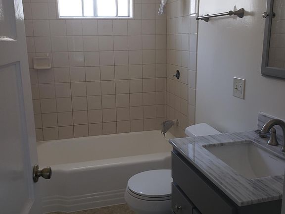 4th image of 514 S Fremont Ave