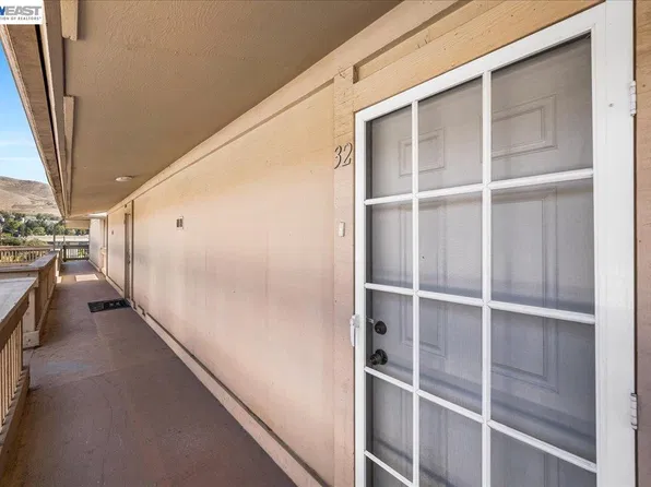 260 Industrial Pkwy APT 32, Hayward, CA 94544