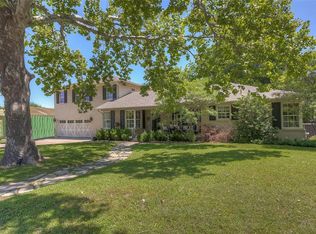 2537 Highview Ter, Fort Worth, TX 76109