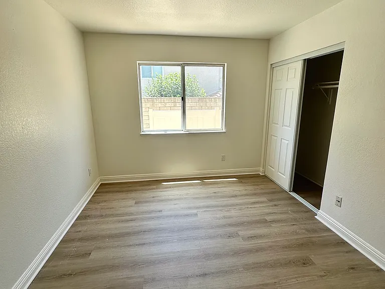 5056 Trojan Ct — Photo 9