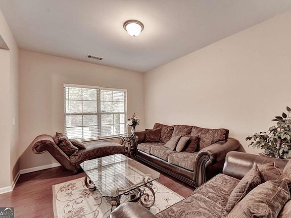 4th image of 4228 Woods Creek Ln