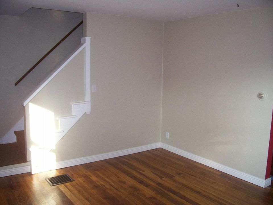 1st image of 1359 Florence St