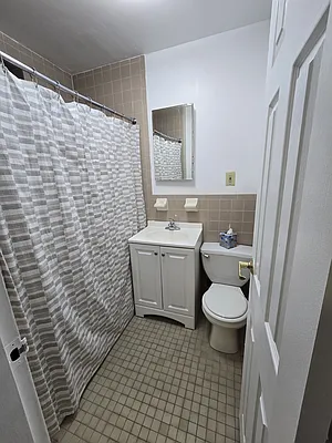 Rented by H F Hewitt Realty | media 1