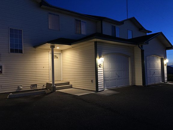 3rd image of 1310 S Skyline Dr #4