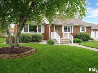 839 S State St, Geneseo, IL 61254
