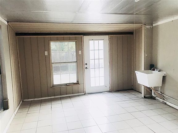2nd image of 5004 Highbank Dr