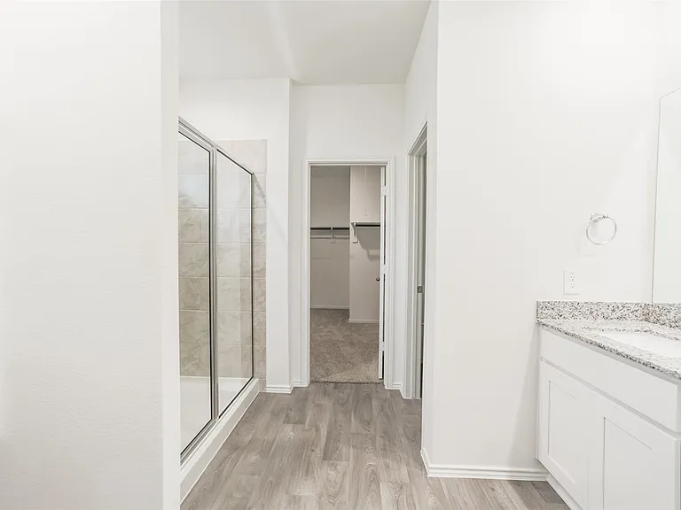 2209 Laurel Bloom Ln — Photo 12