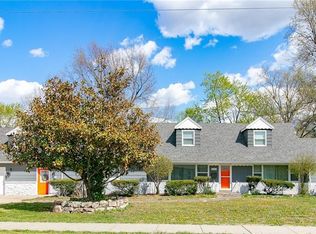 1605 S Market St, Holden, MO 64040