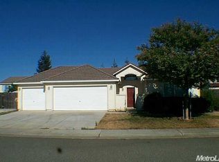 1027 Starbrook Dr, Galt, CA 95632