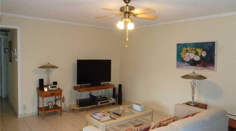 1st image of 228 Markham K #228