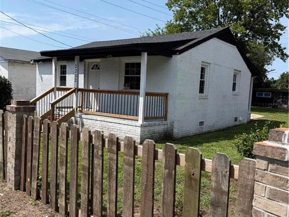 2232 Progress St