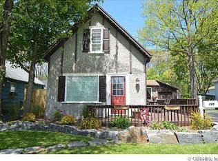 186 Birchwood Dr, Rochester, NY 14622