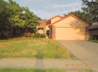 709 Thornhill Ln, Garland, TX 75040