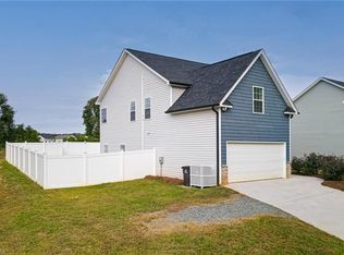 2486 Griffith Rd, Winston Salem, NC 27103