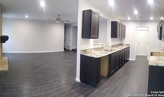 4th image of 6115 Pecan Trail St