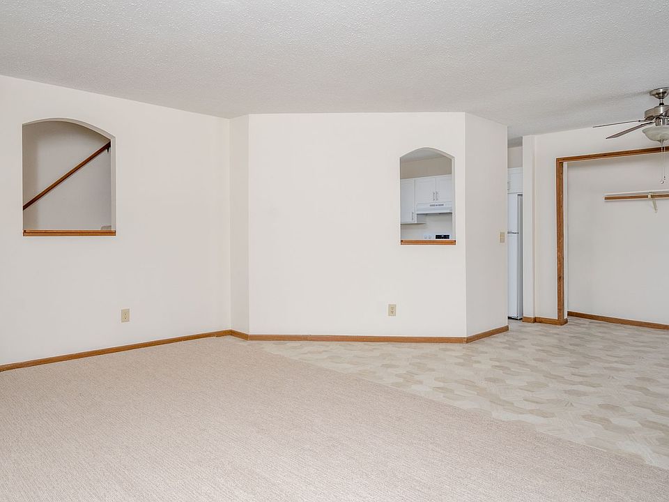 1st image of 2479 Woodcrest Dr #2519