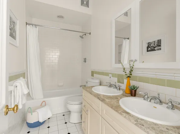 75 Columbia Heights image 28 of 31