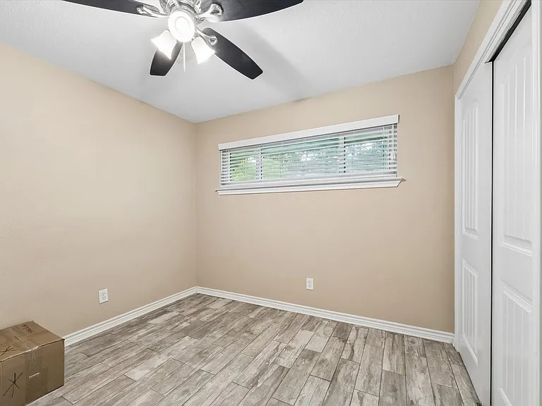 3711 Manor Ln — Photo 16