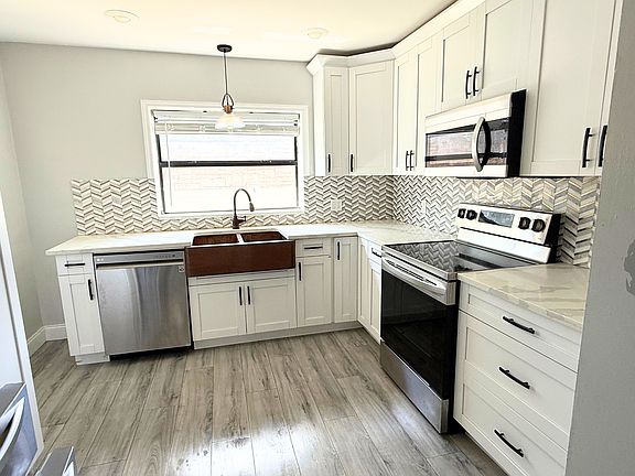 3rd image of 321 E Pocahontas Ave