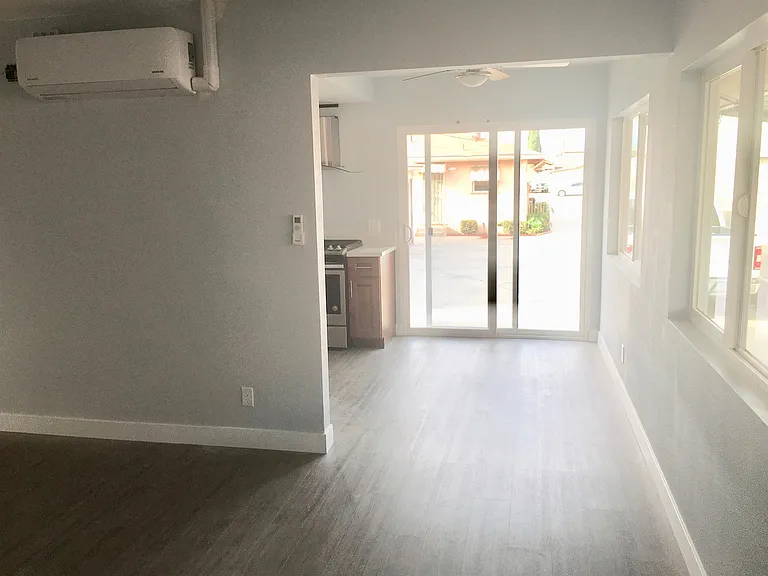 807A Date St — Photo 6