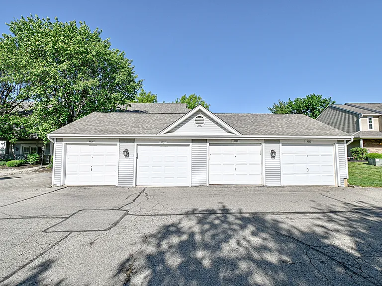 3021 Stratford Ct #1 — Photo 38
