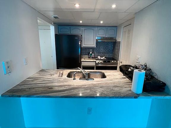 4th image of 800 N Miami Ave APT 1010